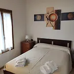 La Rotonda Relais Guest house Badoere