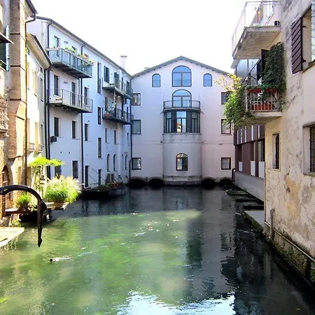 La Rotonda Relais بيت ضيافة former Sunan airport