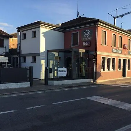 Konukevi La Rotonda Relais 4*