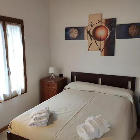 La Rotonda Relais Konukevi Badoere