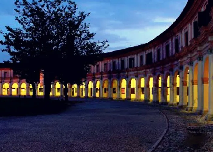 La Rotonda Relais 게스트하우스 4*